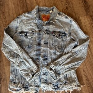 Levi's Women's Light Blue Distressed Jean Jacket